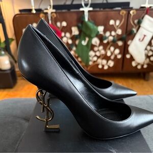Yves Saint Laurent Black Opyum pumps